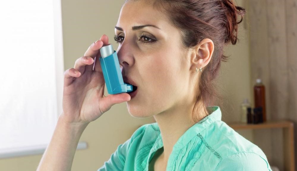 woman with Dulera Inhaler